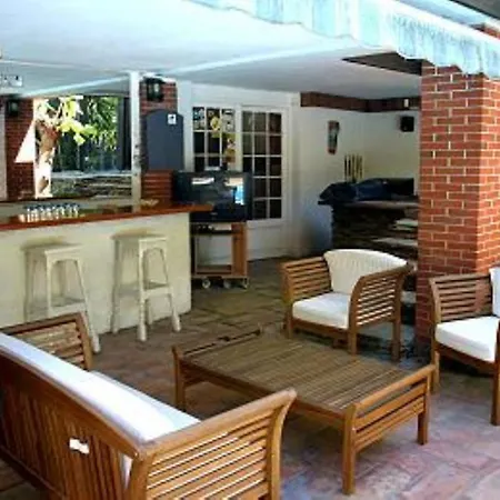 Domaine Saint Nicolas פרפיניין