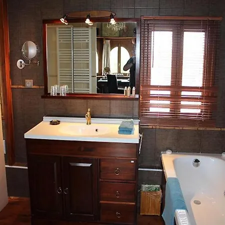 Domaine Saint Nicolas Nocleg ze śniadaniem *