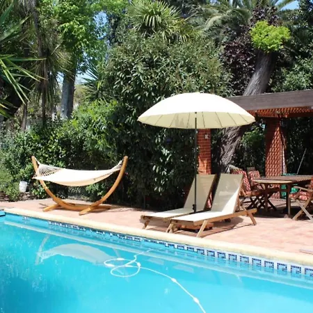 Domaine Saint Nicolas * פרפיניין