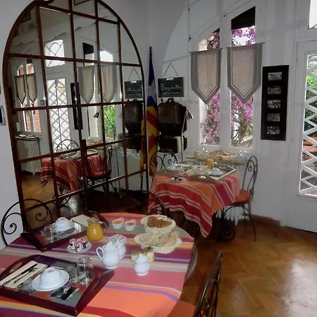 לינה וארוחת בוקר Domaine Saint Nicolas