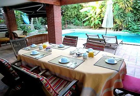 Domaine Saint Nicolas Nocleg ze śniadaniem *